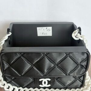 Black Quilted Chain-Handle Women's Shoulder Bag